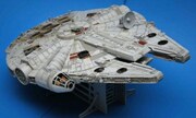 Millennium Falcon 1:72