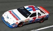 1993 Ford Thunderbird 1:24