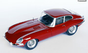 Jaguar E-Type 3.8L FHC 1:24