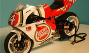 Suzuki RGV500 1:12