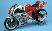 Suzuki RGV500 1:12