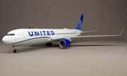 Boeing 767-300/ER 1:144